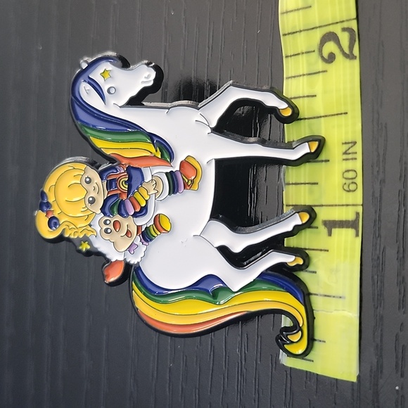 Rainbow Brite Enamel Pin - Picture 4 of 4
